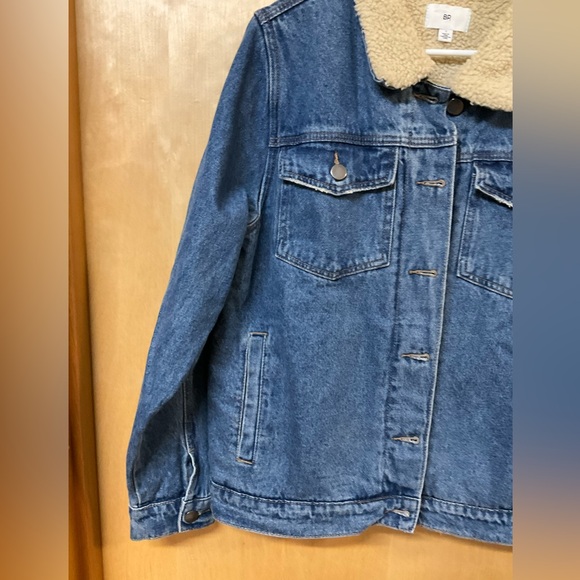 BP Denim Oversize Trucker Jacket Faux Shearling Neck & Lined Inside 🔥 - Picture 5 of 15